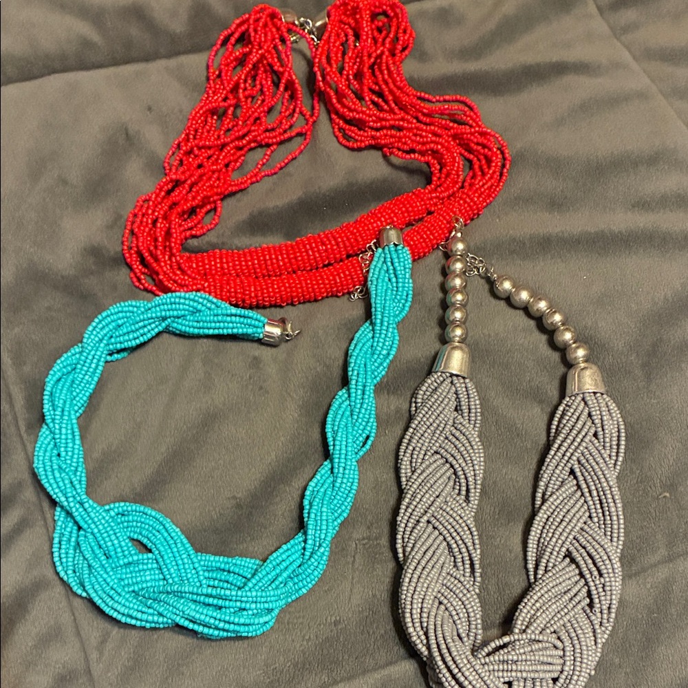 Set of 4 beaded necklaces